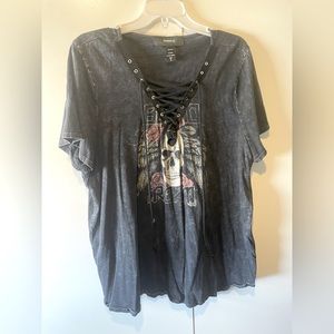 Black skull Torrid shirt 3X